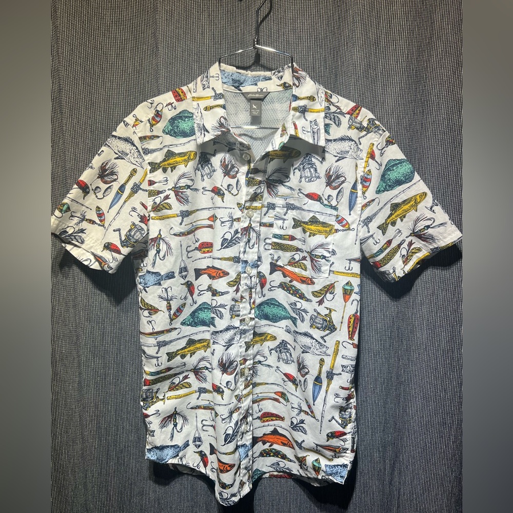 Eddie Bauer Boys size L (14) button down fishing print shirt.